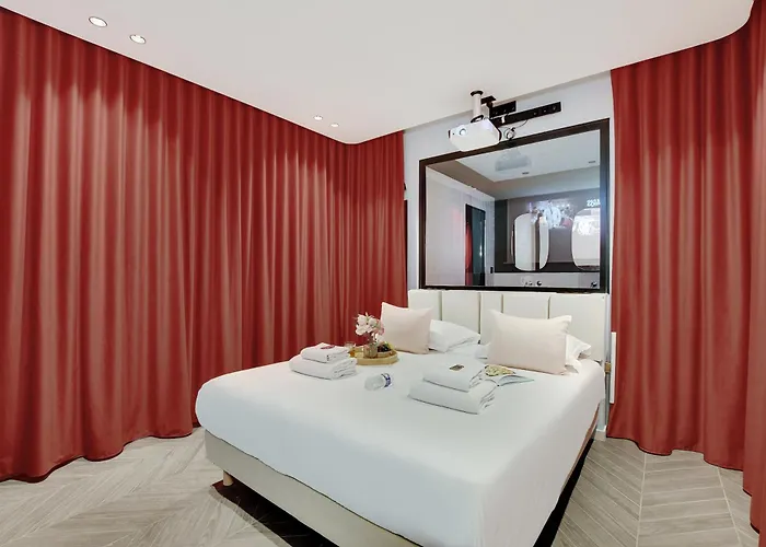 Magnifique 2p Avec Jacuzzi Et Cinema * Paris